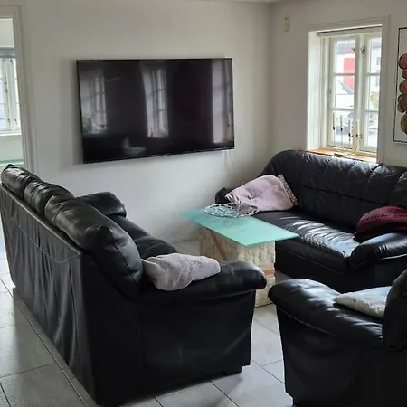 Marku House 2-plans Huse 斯楚厄